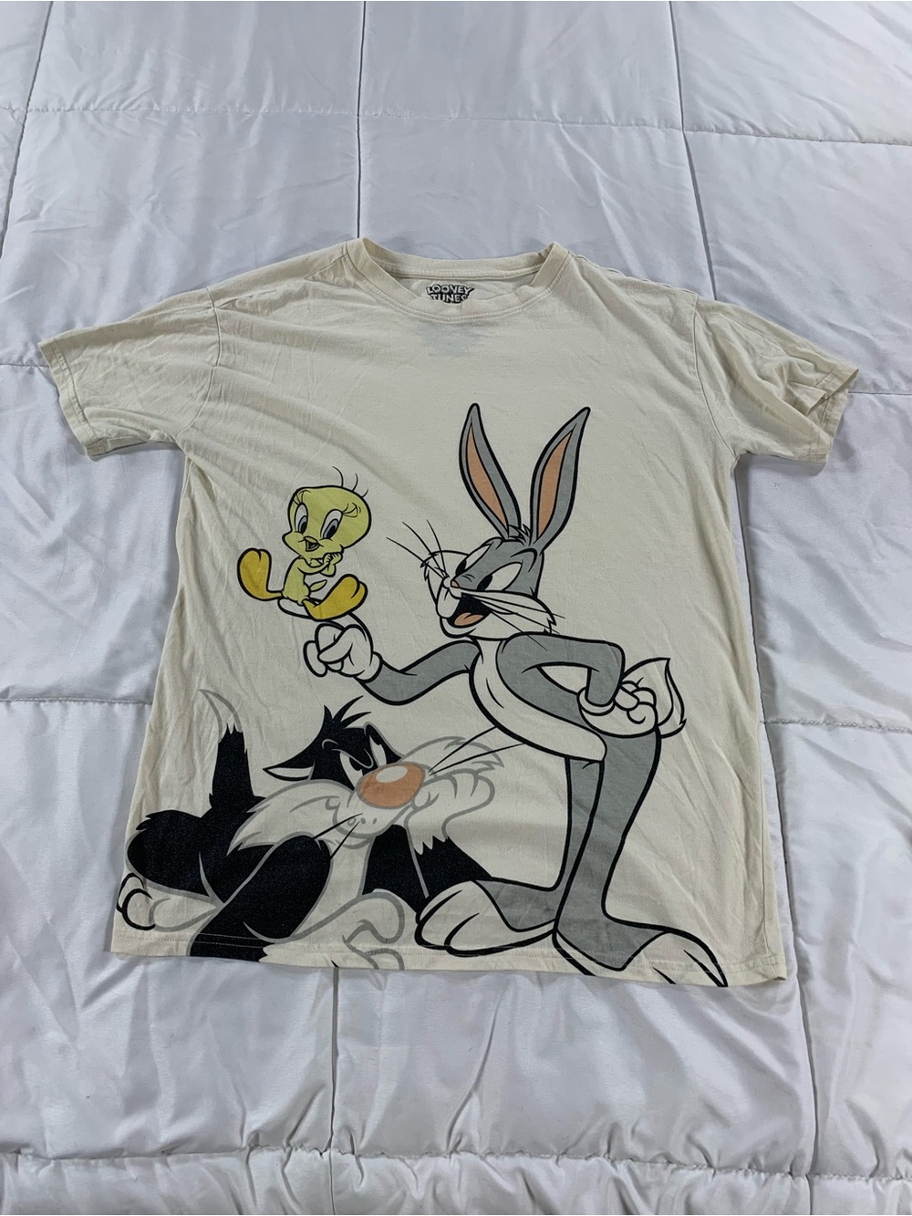 Pre loved LOONEY TUNES Bugs Bunny shirt unisex size M